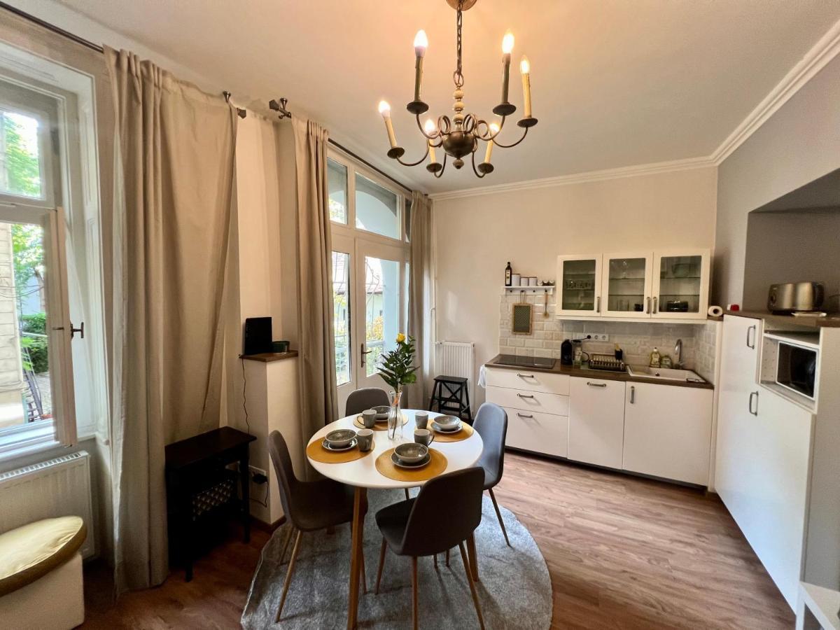 Adorable, Cosy Apartment At The Heroes' Square Budapesta Exterior foto
