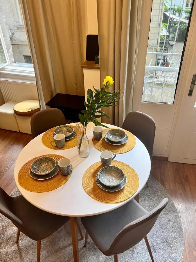 Adorable, Cosy Apartment At The Heroes' Square Budapesta Exterior foto